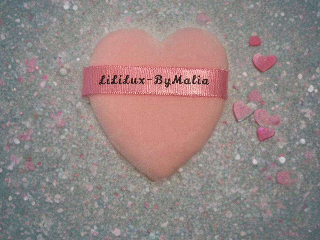 LiLiLux-ByMalia Heart Shaped Makeup Powder Puff